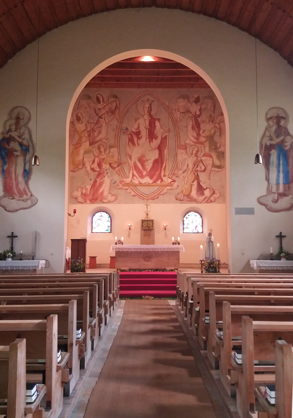 Maria Hilf in der Eich - Kirchenschiff